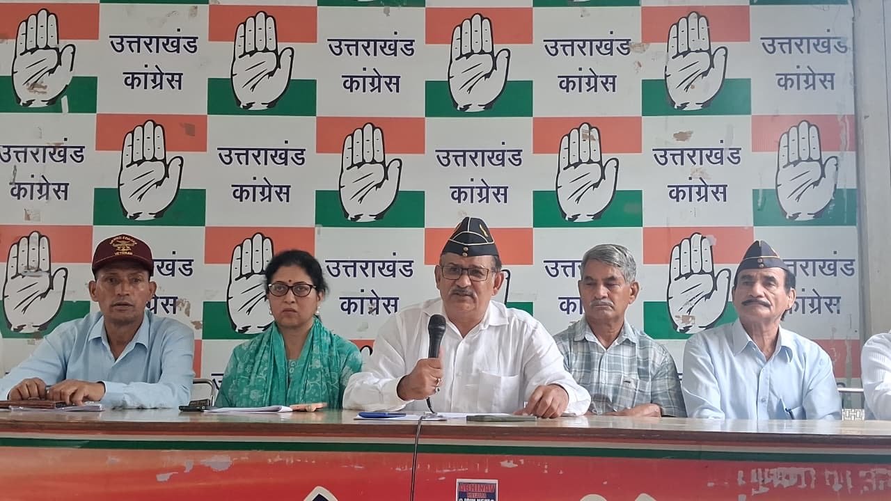 सैन्यधाम के निर्माण में देरी और बढ़ती लागत पर कर्नल रामरतन नेगी ने उठाए सवाल, मंत्री गणेश जोशी के इस्तीफे की मांग