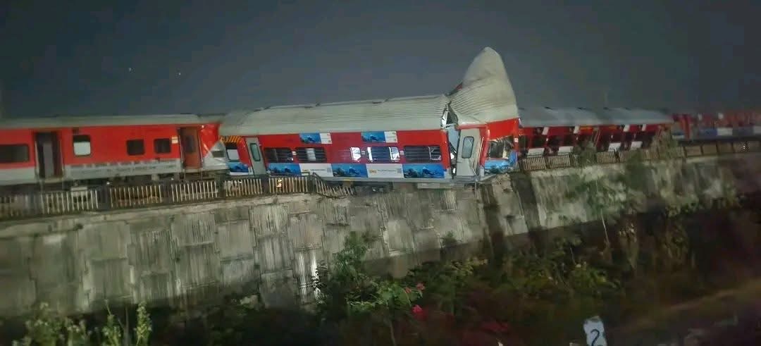 ऋषिकेश में बड़ा हादसा टला, योगनगरी रेलवे स्टेशन के पास पटरी से उतरे ट्रेन के डिब्बे