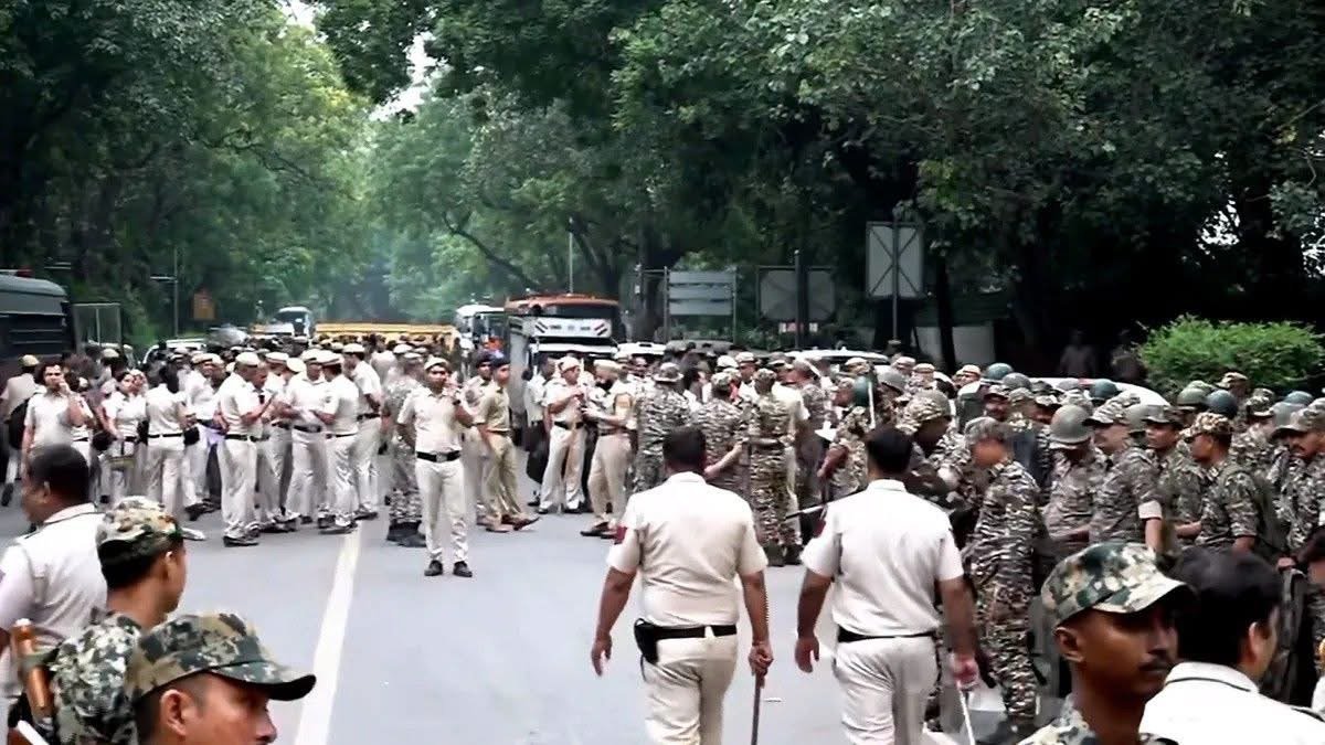 जंतर-मंतर पर प्रदर्शन से पहले दिल्ली में सुरक्षा कड़ी, 600 प्रदर्शनकारियों को हिरासत में लेने का दावा