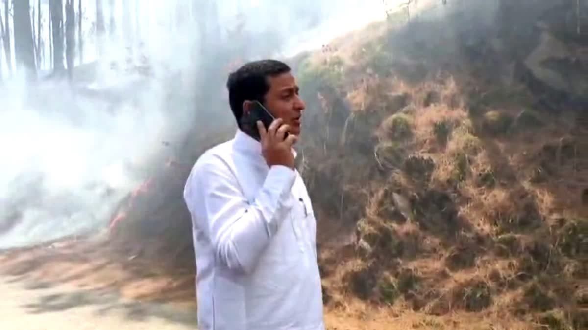 भीषण वनाग्नि देख भड़के गढ़वाल सांसद अनिल बलूनी, वन विभाग के अधिकारियों के कसे पेंच